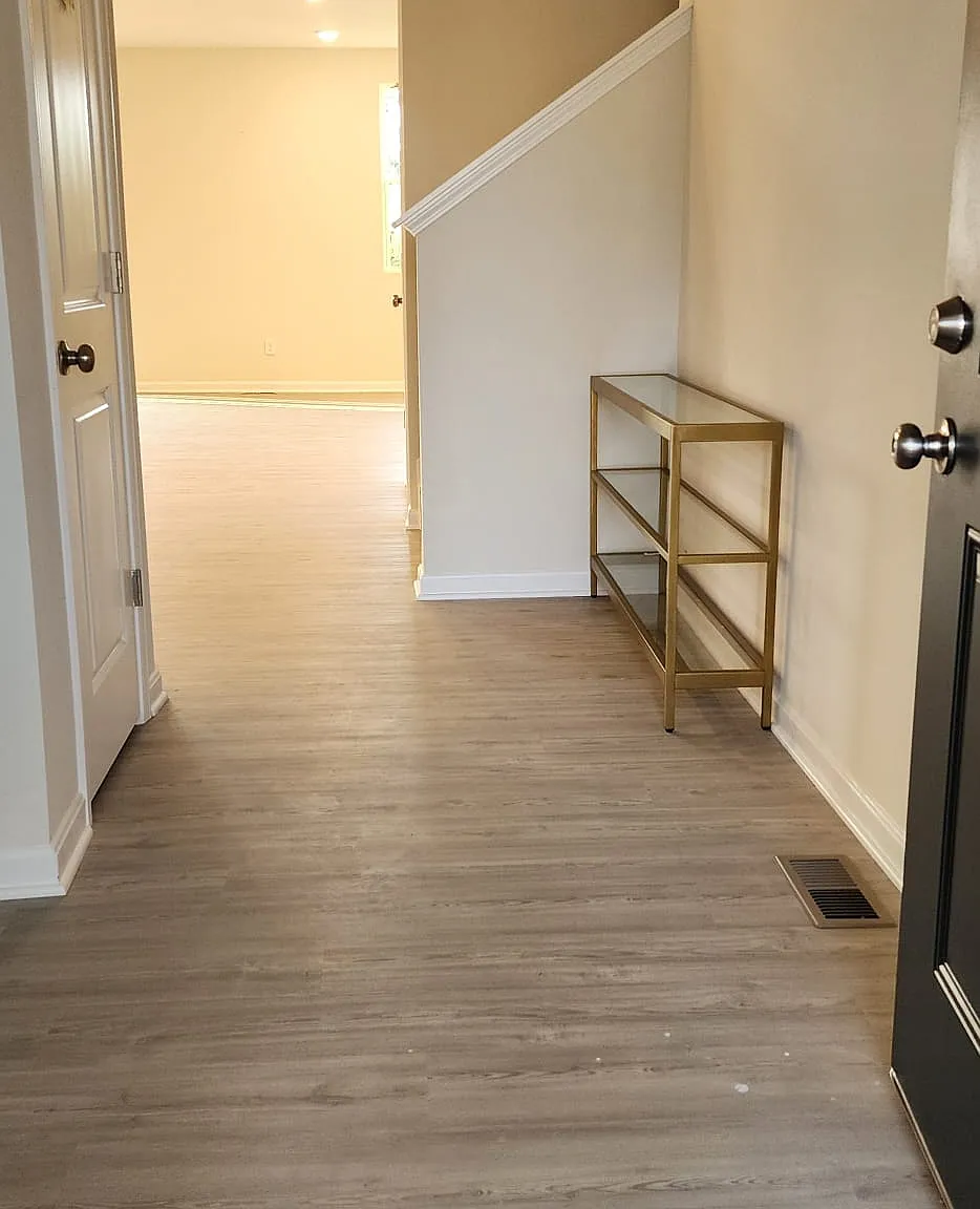 4 bed, 2.5 bath, 3020 sqft, $2,850 — Photo 3
