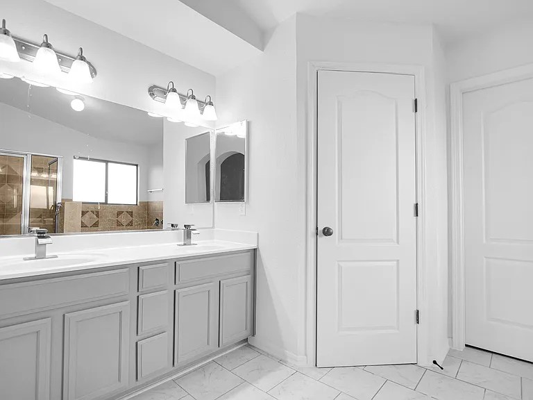 7085 Century Plant Dr — Photo 2