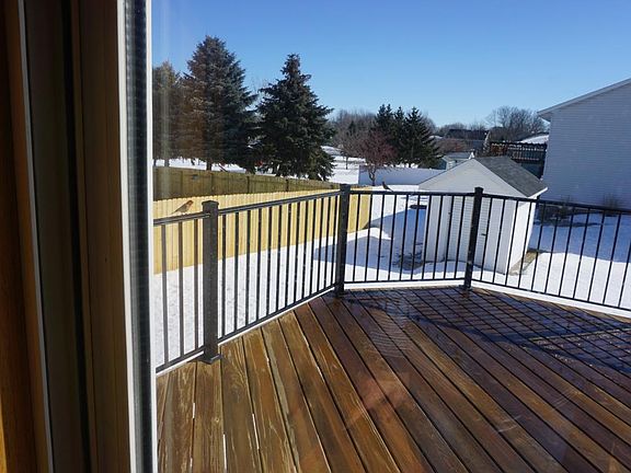 4th image of 3695 Sirett Ct