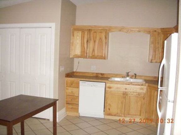 2nd image of 44 S 2nd E APT 22