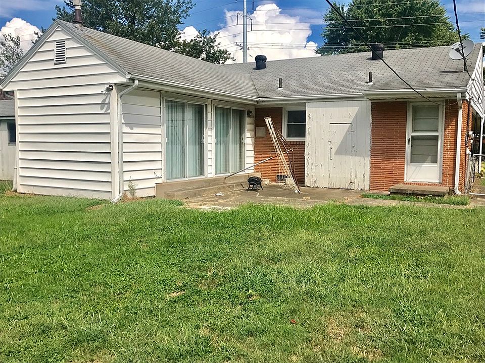 2nd image of 710 Tamarack Rd