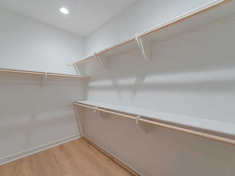 135 Restore — Photo 22