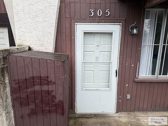 2nd image of 401 Boca Chica Blvd APT 305