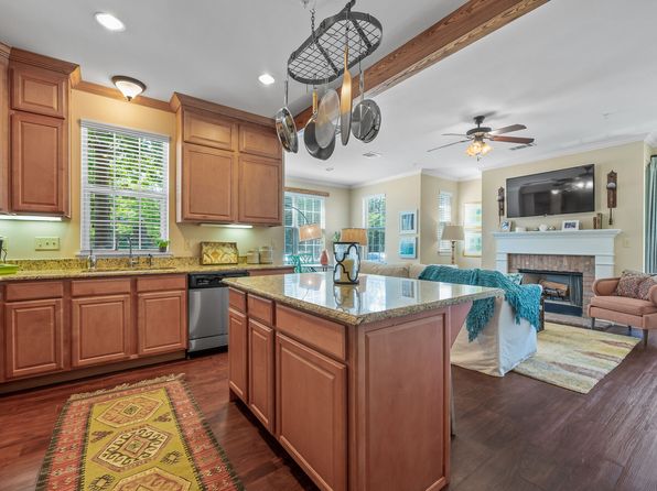 1301 Coates Bluff Dr #421