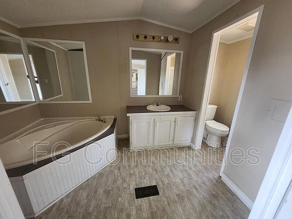 5th image of 3013 Michelle Dr
