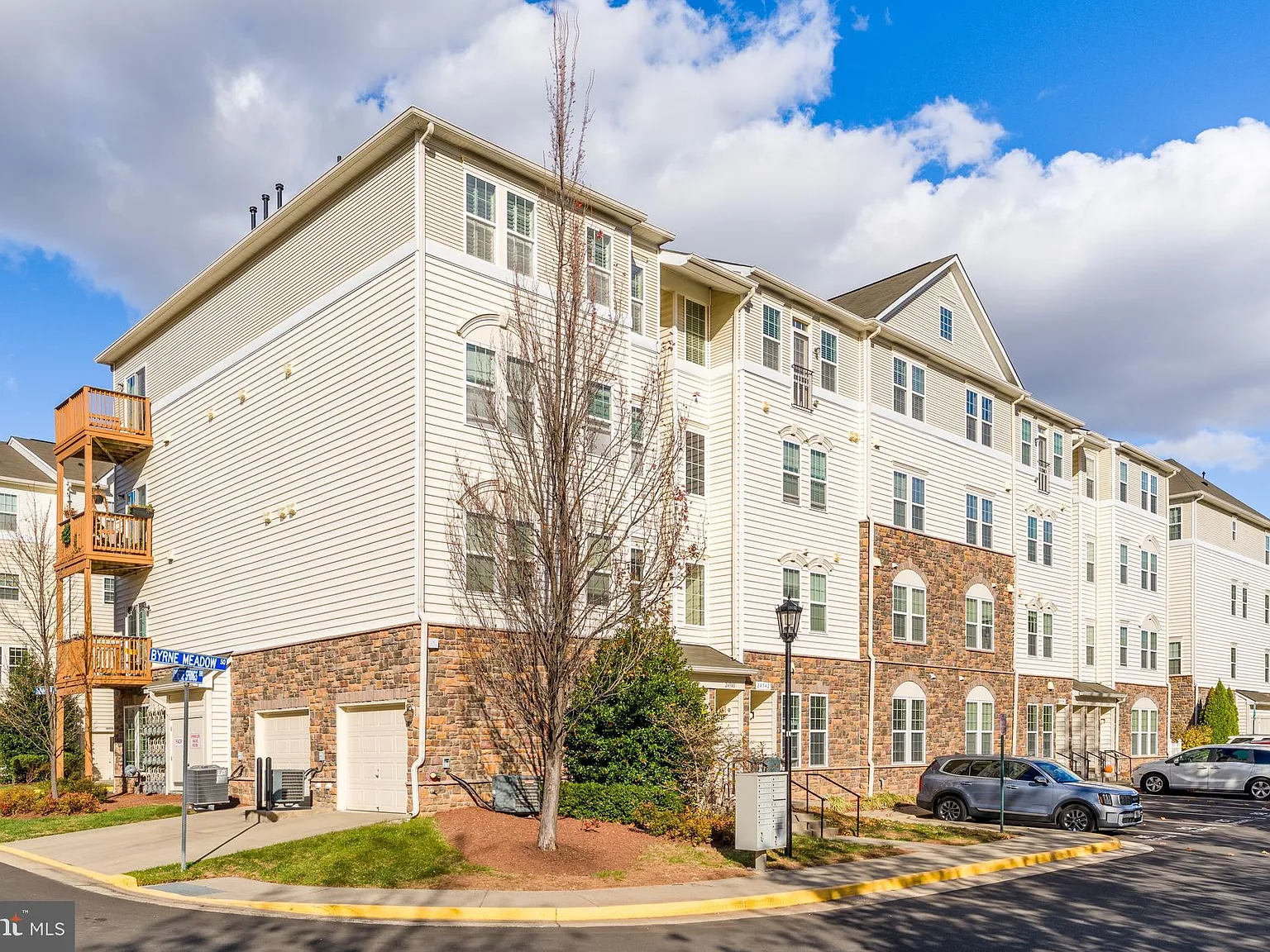 Mercer Park Condominium — Photo 2