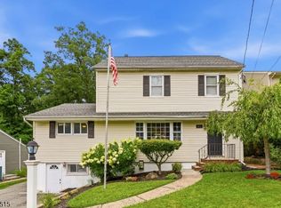 93 Yawpo Ave, Oakland Boro, NJ 07436
