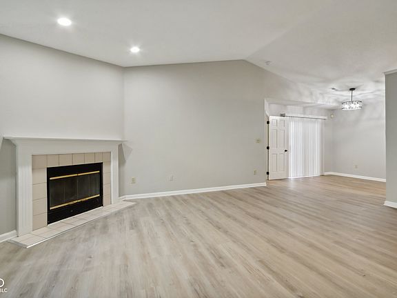 5th image of 8510 Coralberry Ln