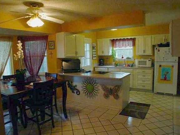 2nd image of 1337 Hammerhead Ln