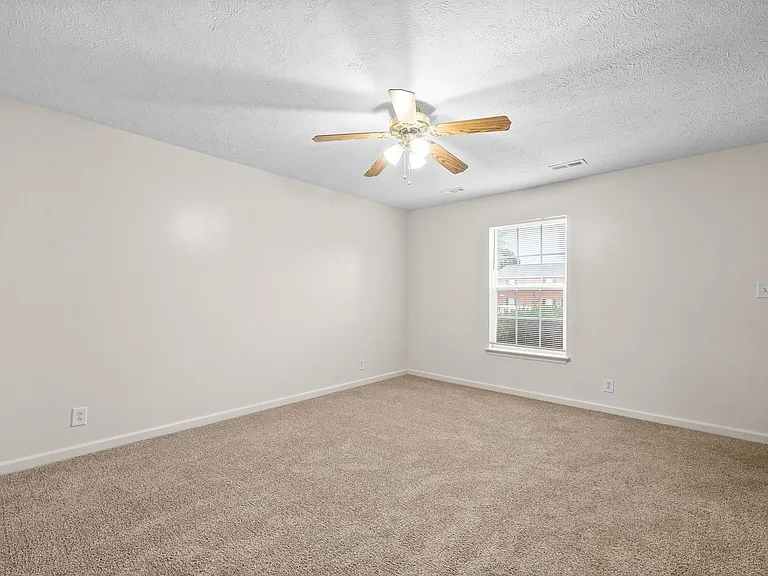 Jockey Drive - 3838 — Photo 4
