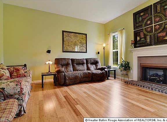 5th image of 37110 Timothy Dr