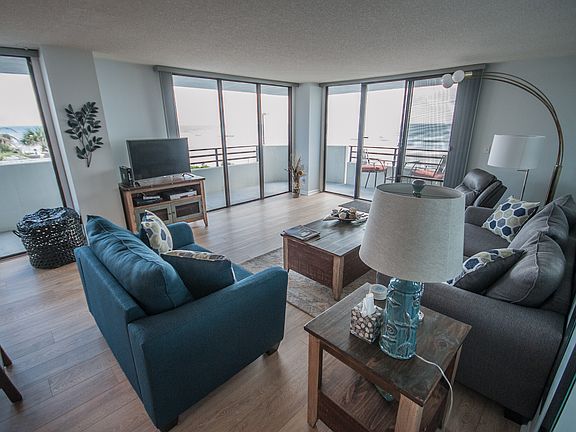 4th image of 1420 N Atlantic Ave APT 201