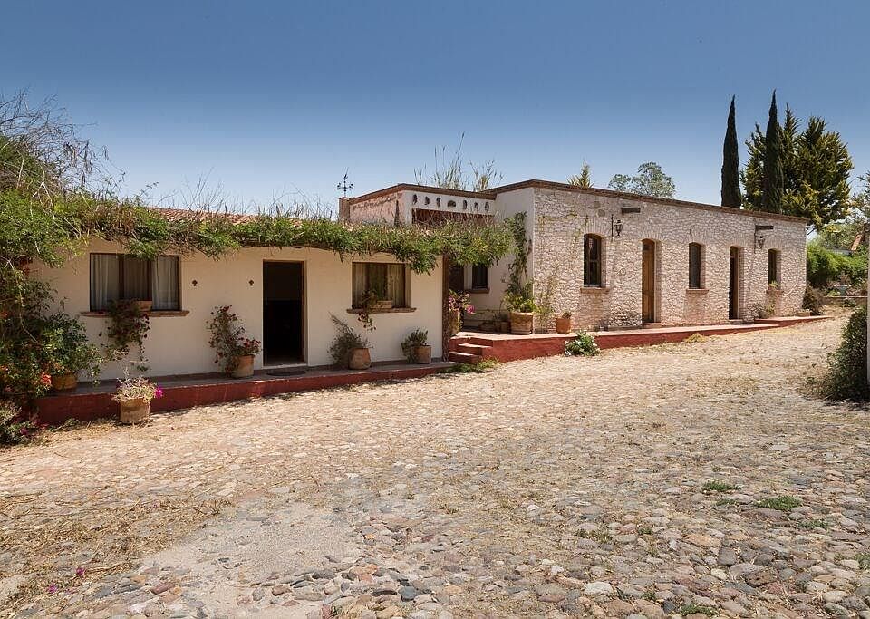 1st image of 11 Calle La Via