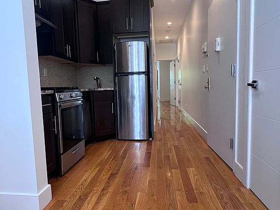 3rd image of 321 W 139th St APT 2