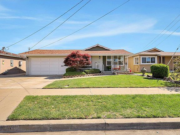 2nd image of 37052 Poplar St