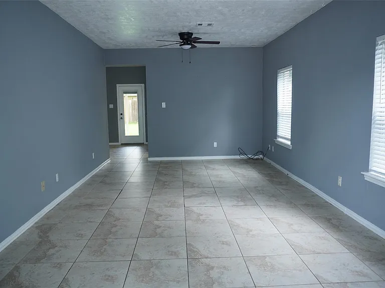 3352 Jan Ct — Photo 5