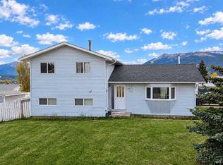 9826 E 101st St, Grande Cache, AB T0E 0Y0