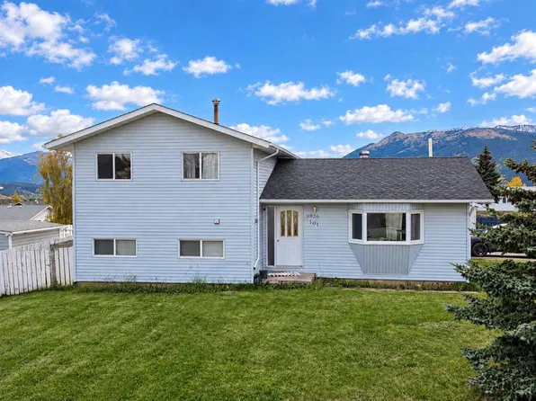 9826 E 101st St, Grande Cache, AB T0E 0Y0