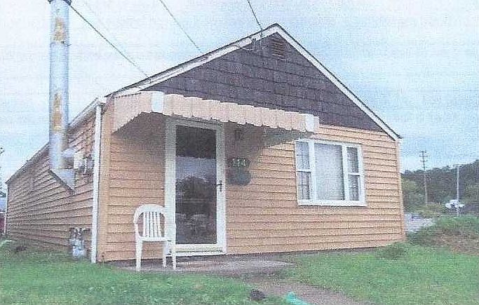 2nd image of 114 4th St