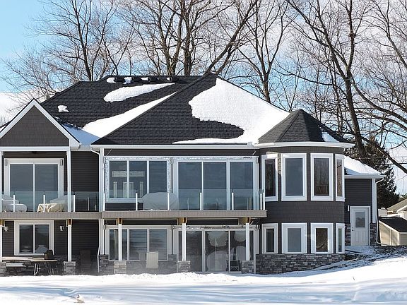 2nd image of 314 Lakeside Dr
