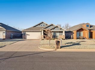 10321 NW 34th Ter, Yukon, OK 73099