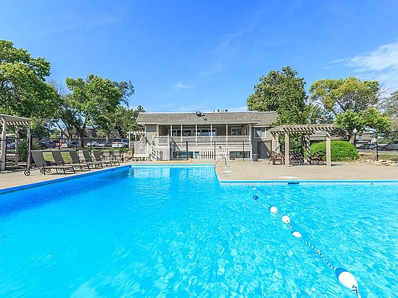 SHIMMERING SWIMMING POOL