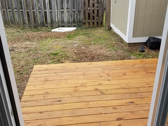 5th image of 7714 Pomeroy Ct