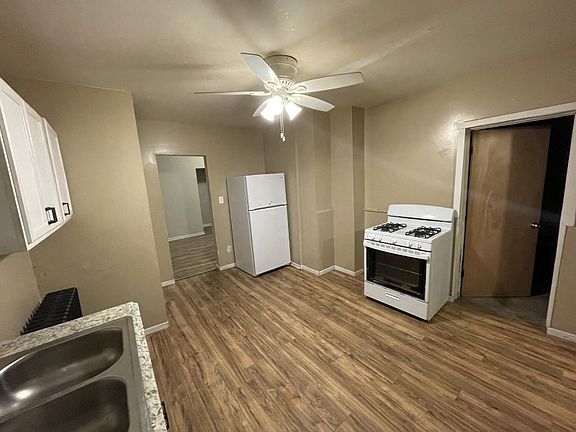 4th image of 610 Ontario St APT 2