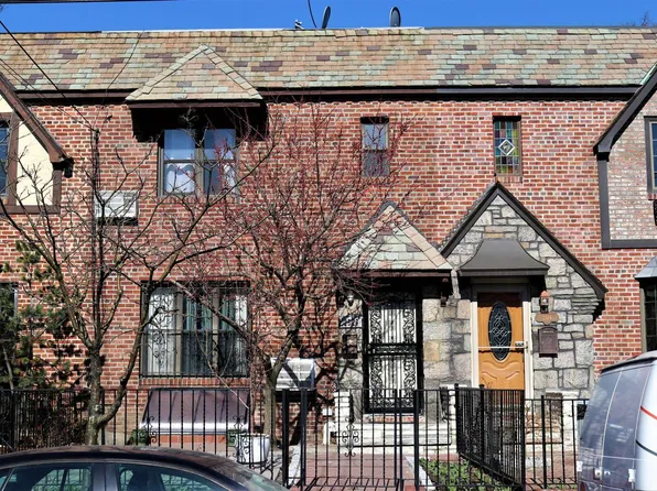 25-76 47th Street image 1 of 7