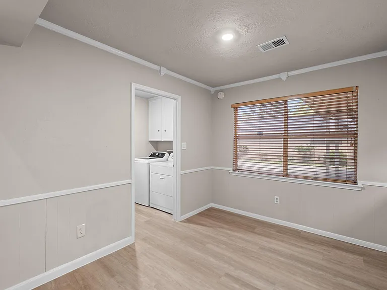 1938 Running Springs Dr — Photo 8