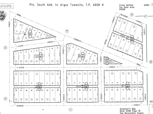 8 7th St #17, Trona, CA 93562
