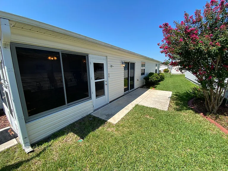 440 Canterbury Ct — Photo 40