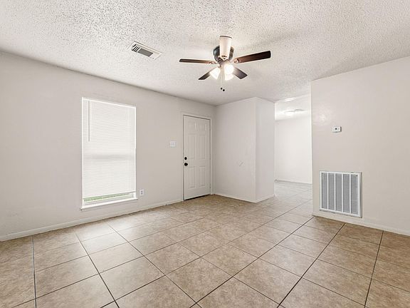 3rd image of 707 Magnolia Ave