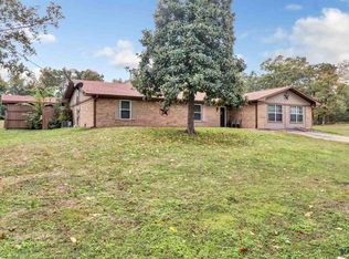 515 Whirlaway St, Gladewater, TX 75647