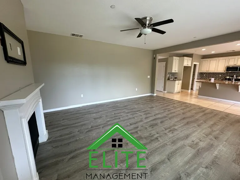 1084 Navigator Dr — Photo 15