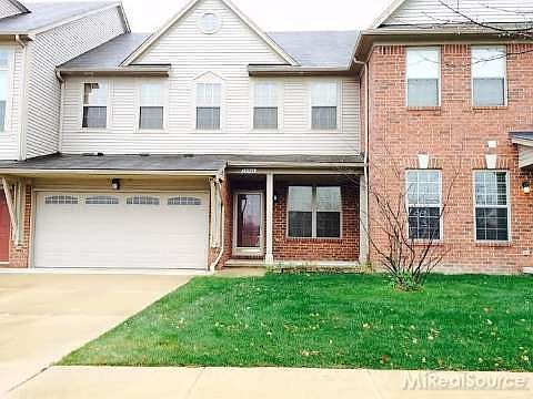 1st image of 23500 Clarewood St