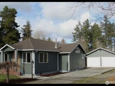2015 93rd Street E, Tacoma, WA, 98445