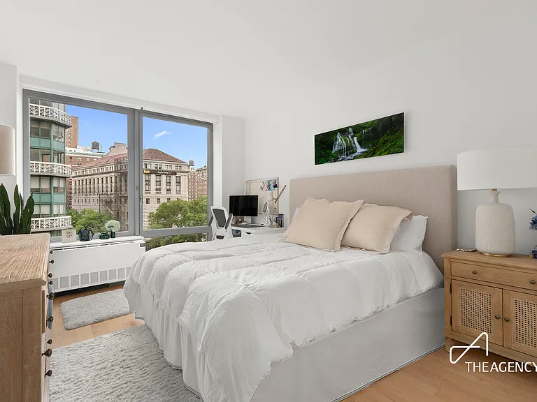 212 W 72nd St #5G — Photo 5