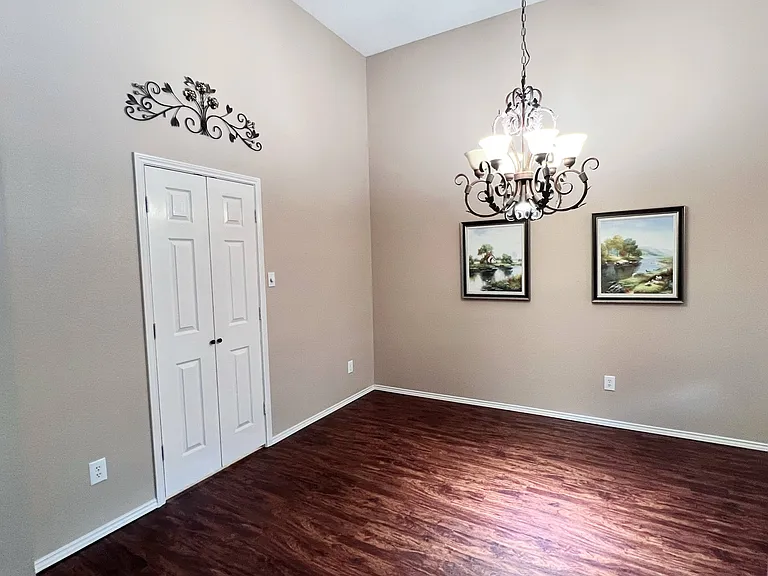 3108 Palmtree Dr — Photo 8