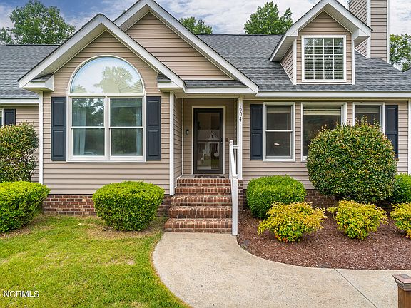 2nd image of 604 Lancelot Drive