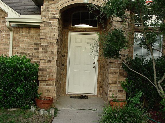 2nd image of 3607 Sunnypark Dr
