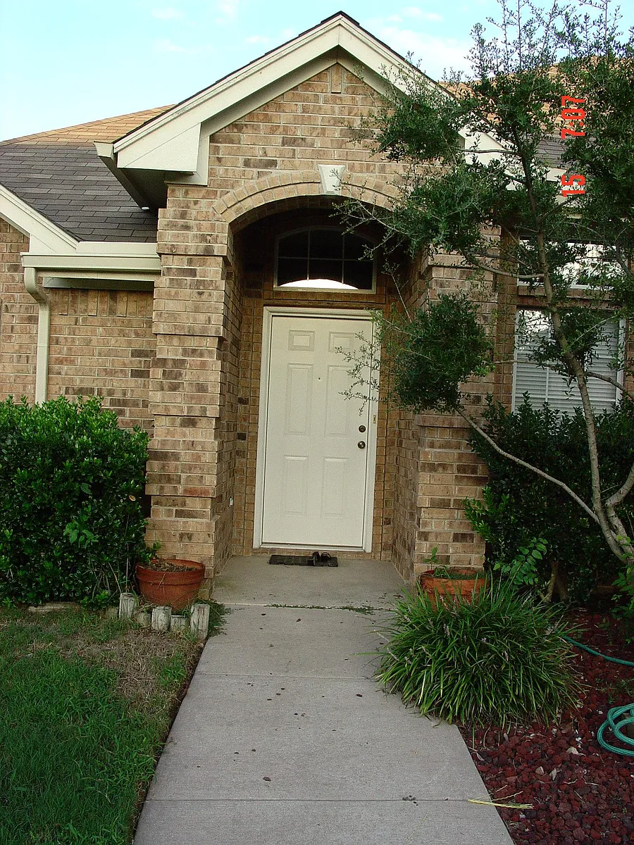Building Photo - 3607 Sunnypark Dr