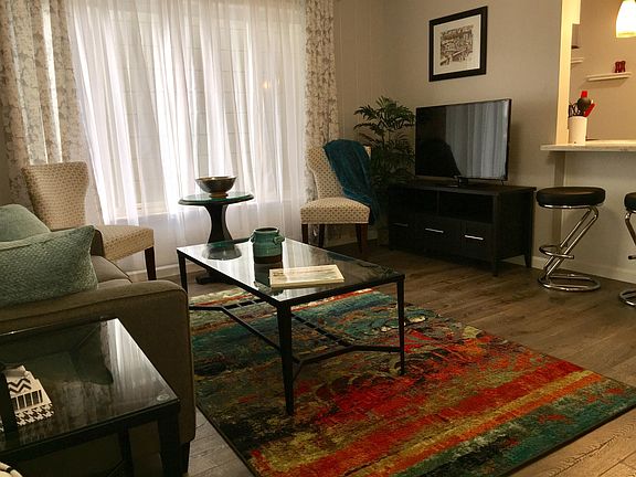 2nd image of 211 Stockton Ave APT 1