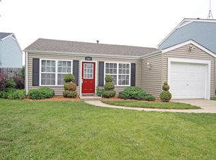 2261 Greenleaf Ct, Aurora, IL