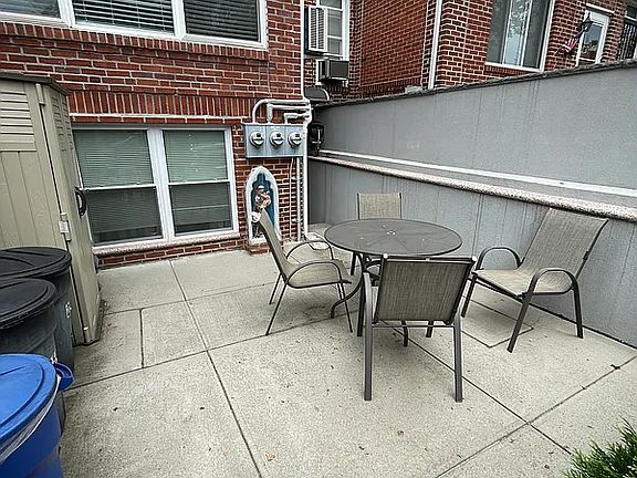 4th image of 23-54 36th St #2MID