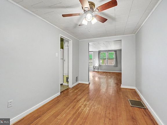 5th image of 2104 Berryhill St