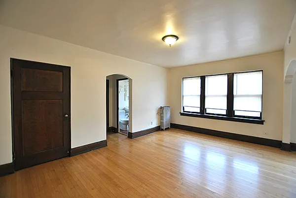 1026 E. Pleasant St. — Photo 7