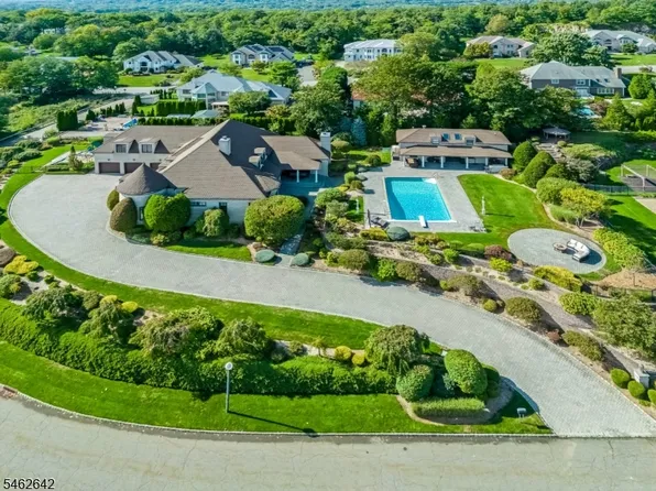 15 Mountainview Ct, Totowa Boro, NJ 07512