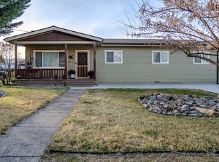 55 Crater Ln, Central Pt, OR