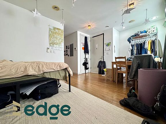 2nd image of 274 Jefferson Ave #1F